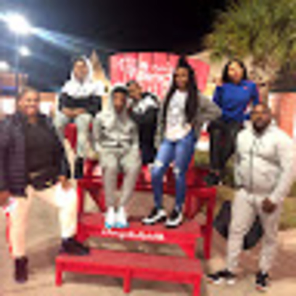 Meet your Posher, Jailen & the fam